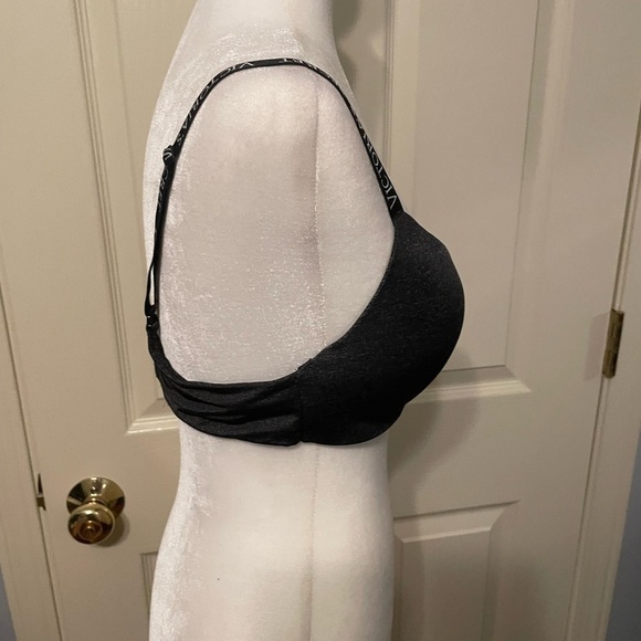 Victorias Secret Lightly Lined Wireless Bra Branded Straps 36C - Picture 4 of 10